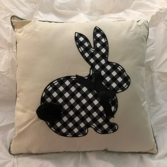 Grandin Road gingham bunny pillow with bow and pompon tail zip close Easter - Picture 3 of 7